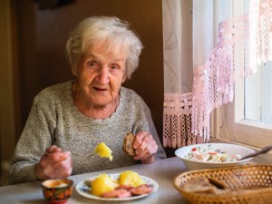 Migliorare i cibi per anziani con un frullatore ad immersione professionale Robot Coupe