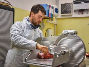 Slicers and Workplace Safety: Common Mistakes in the Laboratory