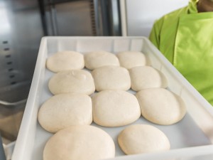 Gestione panetti pizza: il metodo delle pizzerie organizzate per migliorare qualità e produttività
