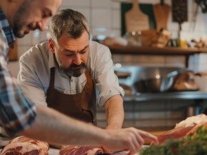 Sausage Stuffer Capacity and Cylinder: What Changes in Daily Work