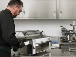 Pasta fresca come fatta in casa: i vantaggi di usare una sfogliatrice Fimar nei ristoranti