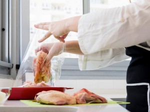 Vacuum Sealing and HACCP: What Really Changes in Food Laboratory Management